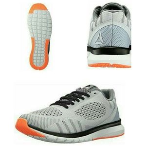 Rebooks Size boys 3.5